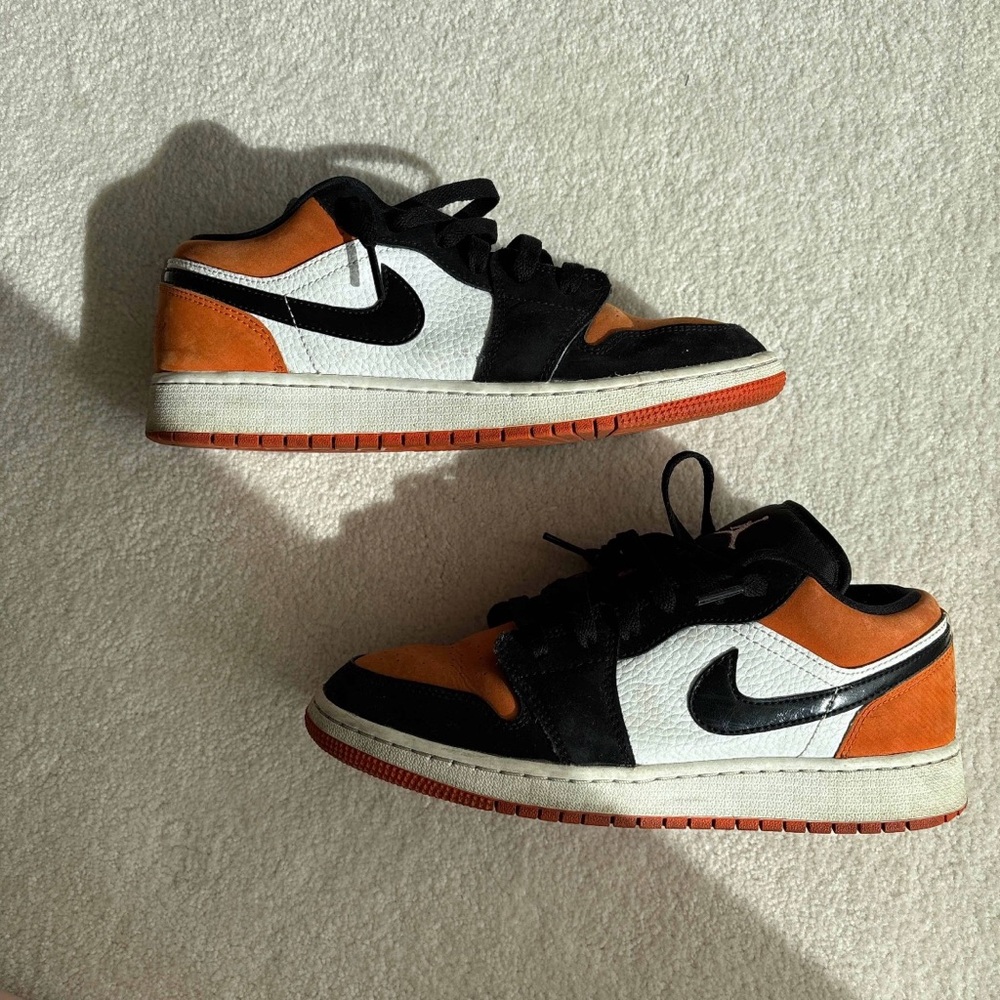 Air Jordan 1 Low GS Shattered Backboard